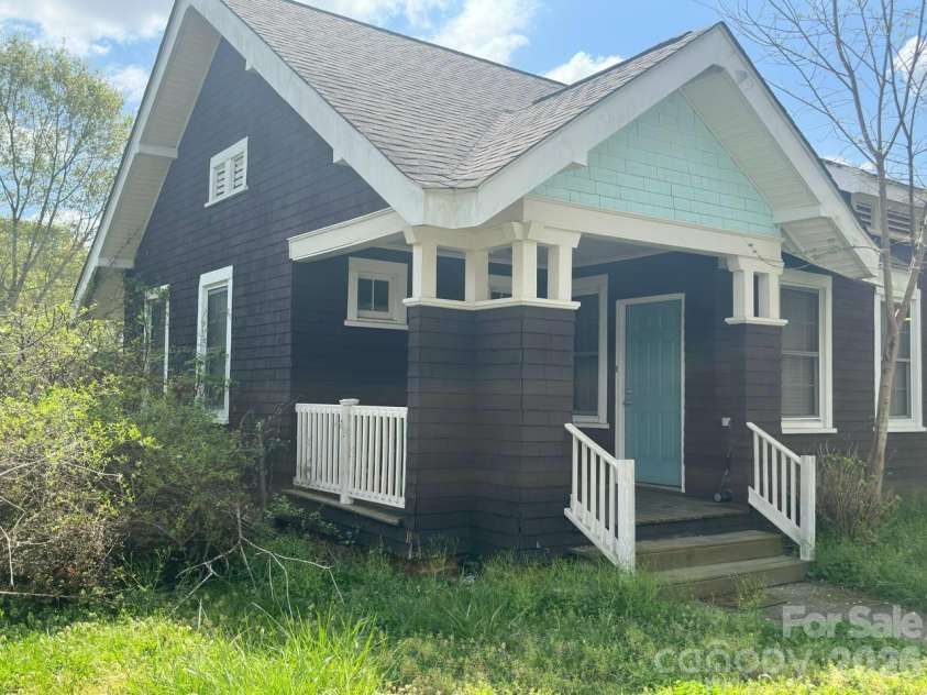 197 Brewster Street, Pacolet, SC 29372.  MLS# CAR4368305, YatesRealty ID 21444. 