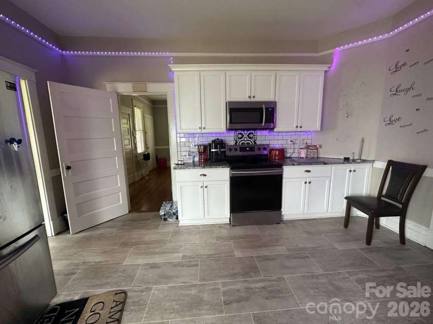 197 Brewster Street, Pacolet, SC 29372.  MLS# CAR4368305, YatesRealty ID 21444. 