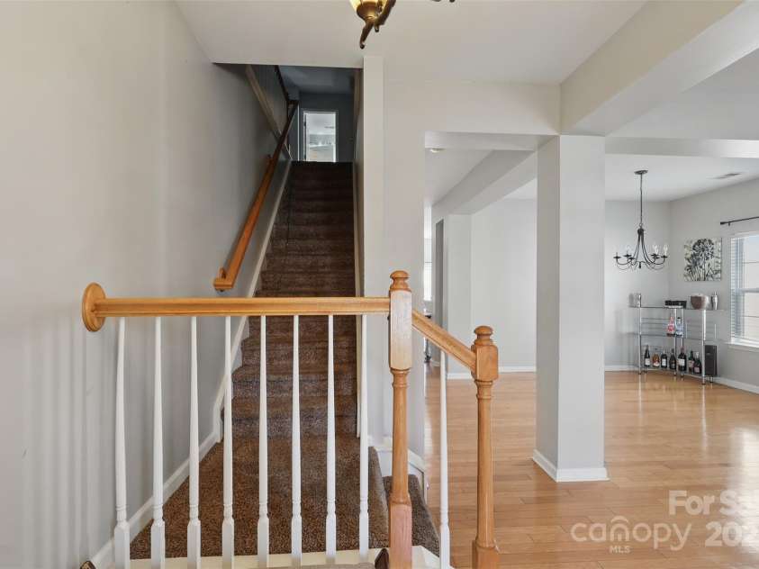3812 Caldwell Ridge Parkway, Charlotte, NC 28213.  MLS# CAR4237442, YatesRealty ID 21444. Entry way