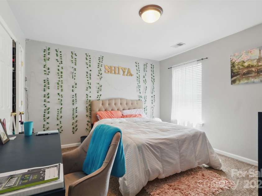 3812 Caldwell Ridge Parkway, Charlotte, NC 28213.  MLS# CAR4237442, YatesRealty ID 21444. Guest bedroom