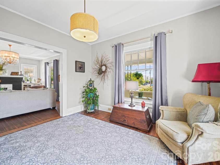 605 Central Avenue, Belmont, NC 28012.  MLS# CAR4378776, YatesRealty ID 21445. 