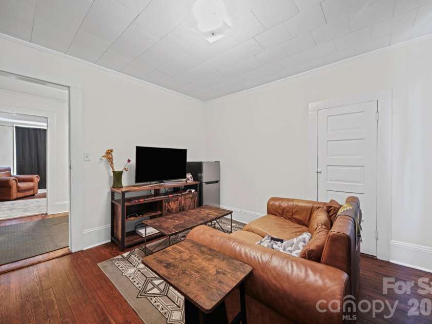605 Central Avenue, Belmont, NC 28012.  MLS# CAR4378776, YatesRealty ID 21445. 