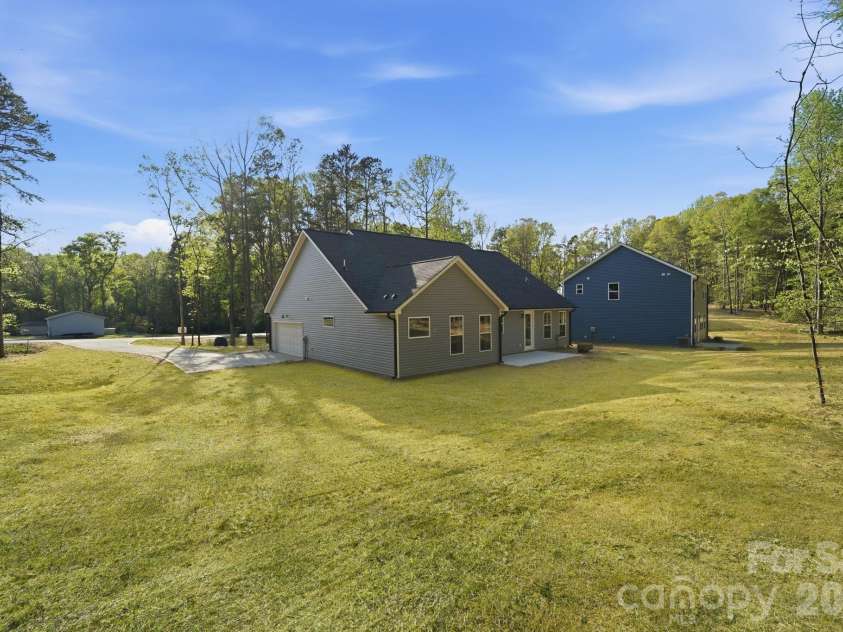 325 Mainsail Road, Salisbury, NC 28146.  MLS# CAR4343250, YatesRealty ID 21446. Backyard