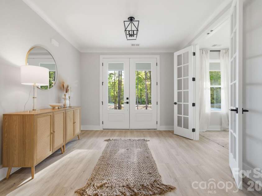 325 Mainsail Road, Salisbury, NC 28146.  MLS# CAR4343250, YatesRealty ID 21446. Foyer