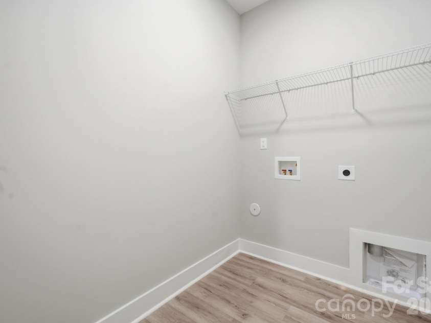 325 Mainsail Road, Salisbury, NC 28146.  MLS# CAR4343250, YatesRealty ID 21446. Laundry Room