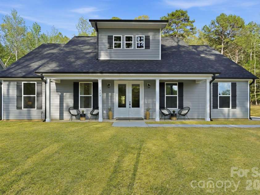 325 Mainsail Road, Salisbury, NC 28146.  MLS# CAR4343250, YatesRealty ID 21446. Welcome!