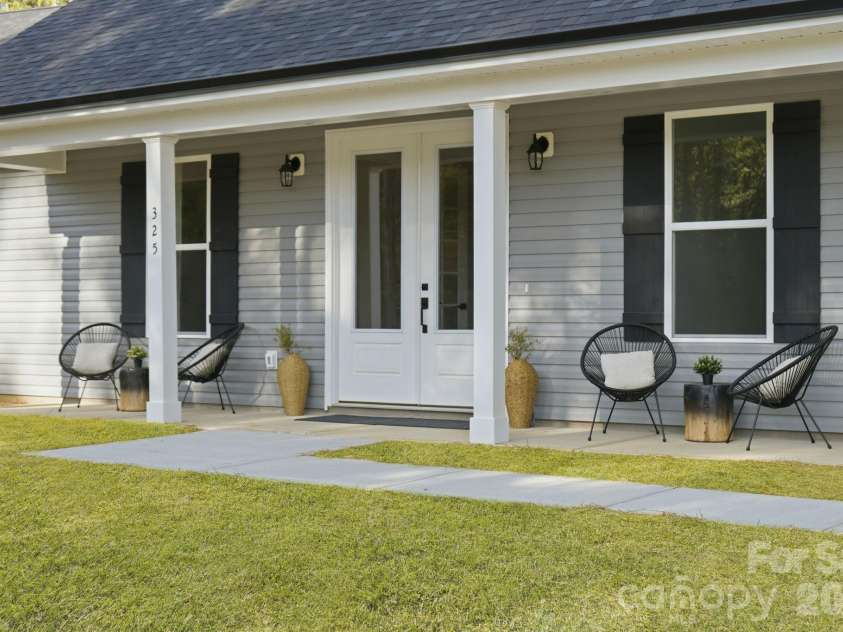 325 Mainsail Road, Salisbury, NC 28146.  MLS# CAR4343250, YatesRealty ID 21446. Welcome!