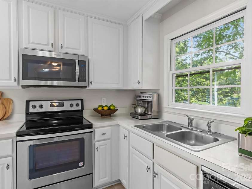 9904 Brigstock Court, Charlotte, NC 28269.  MLS# CAR4268644, YatesRealty ID 21446. Virtually staged