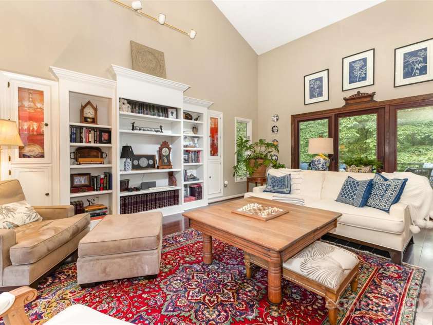 3004 Vernell Lane, Shelby, NC 28150.  MLS# CAR4238720, YatesRealty ID 21447. Beautiful built-ins with accent lighting