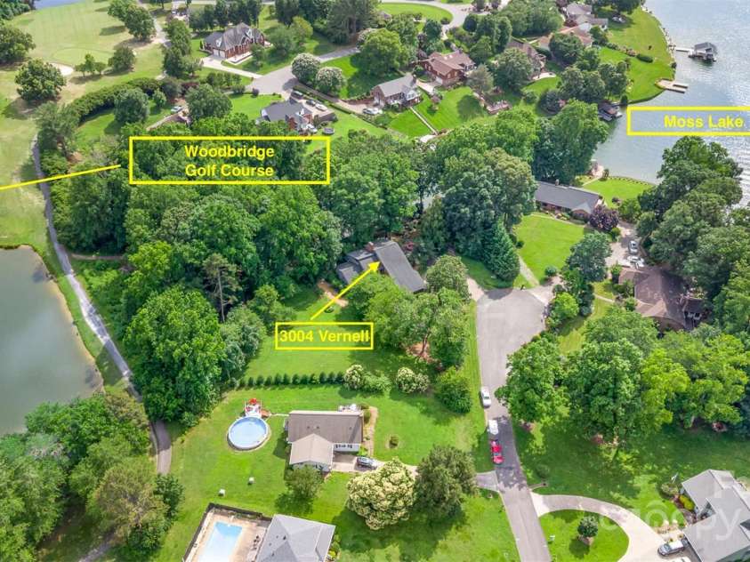 3004 Vernell Lane, Shelby, NC 28150.  MLS# CAR4238720, YatesRealty ID 21447. This lot adjoins Woodbridge golf course and Moss Lake!!!