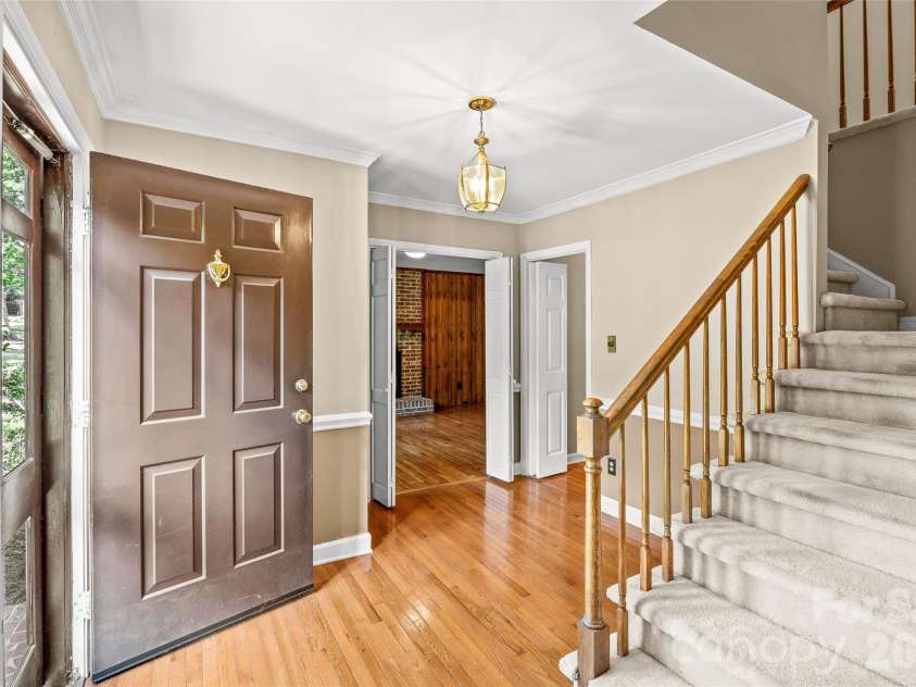 7201 Hopeton Road, Charlotte, NC 28210.  MLS# CAR4394265, YatesRealty ID 21448. 