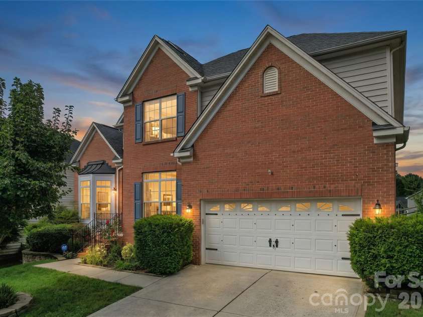 11413 Mangla Drive, Charlotte, NC 28214.  MLS# CAR4353792, YatesRealty ID 21449. 