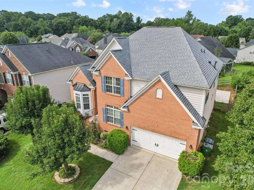 11413 Mangla Drive, Charlotte, NC 28214.  MLS# CAR4353792, YatesRealty ID 21449. 