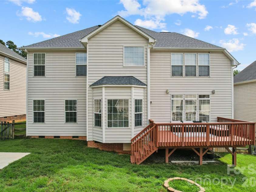 11413 Mangla Drive, Charlotte, NC 28214.  MLS# CAR4353792, YatesRealty ID 21449. 