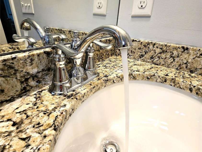 414 Fulton Drive, Kings Mountain, NC 28086.  MLS# CAR4254346, YatesRealty ID 21449. Granite counter in hall bathroom