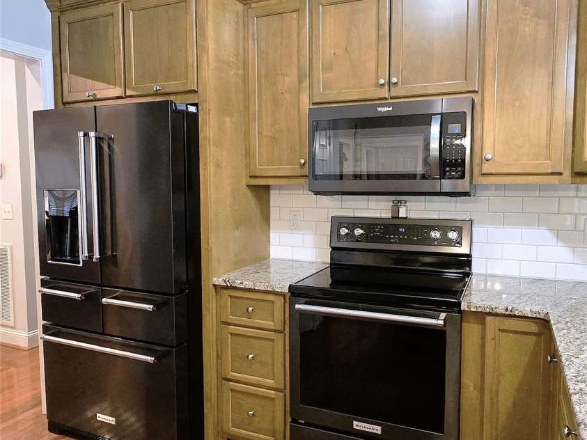414 Fulton Drive, Kings Mountain, NC 28086.  MLS# CAR4254346, YatesRealty ID 21449. Ice maker side by side refrigerator