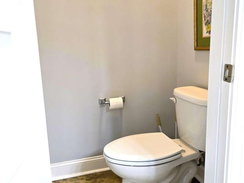414 Fulton Drive, Kings Mountain, NC 28086.  MLS# CAR4254346, YatesRealty ID 21449. Private toilet room