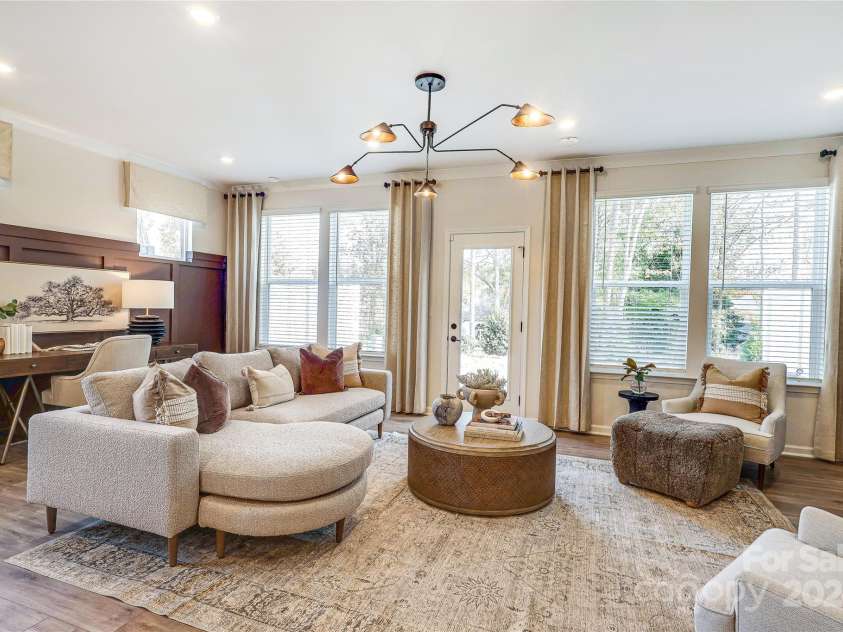 2109 Bayou Trace Drive, Charlotte, NC 28262.  MLS# CAR4203563, YatesRealty ID 2145. Photo Representation