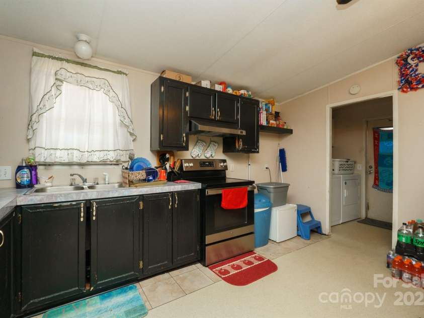 4454 Windy Hill Road, Morganton, NC 28655.  MLS# CAR4225888, YatesRealty ID 2145. 