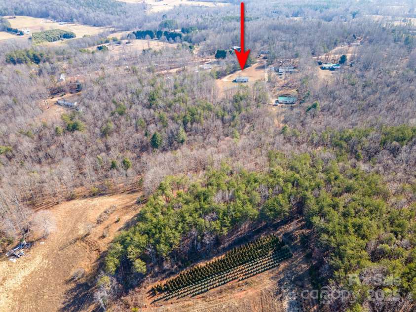 4454 Windy Hill Road, Morganton, NC 28655.  MLS# CAR4225888, YatesRealty ID 2145. 