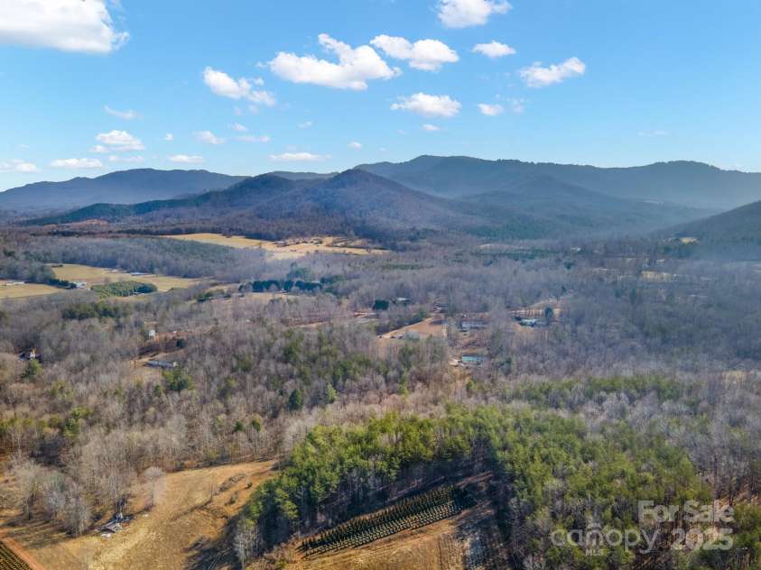 4454 Windy Hill Road, Morganton, NC 28655.  MLS# CAR4225888, YatesRealty ID 2145. 
