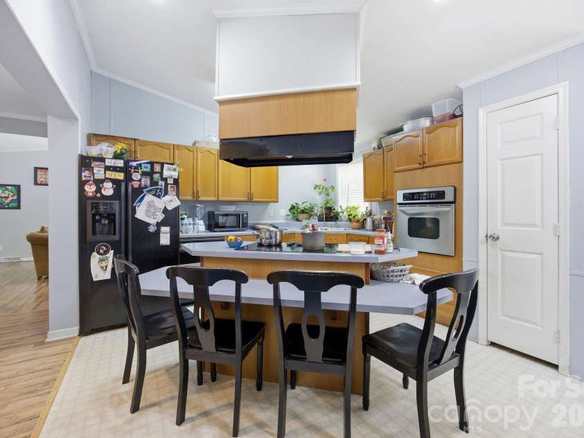 178 Wildwood Acres Circle, Mooresville, NC 28115.  MLS# CAR4371473, YatesRealty ID 21450. 