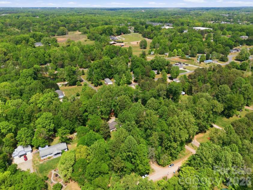 178 Wildwood Acres Circle, Mooresville, NC 28115.  MLS# CAR4371473, YatesRealty ID 21450. 
