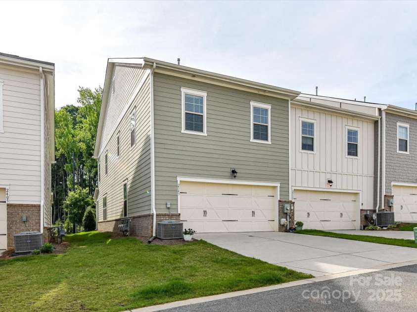 2343 Mt. Harmony Church Road, Matthews, NC 28104.  MLS# CAR4269384, YatesRealty ID 21450. 