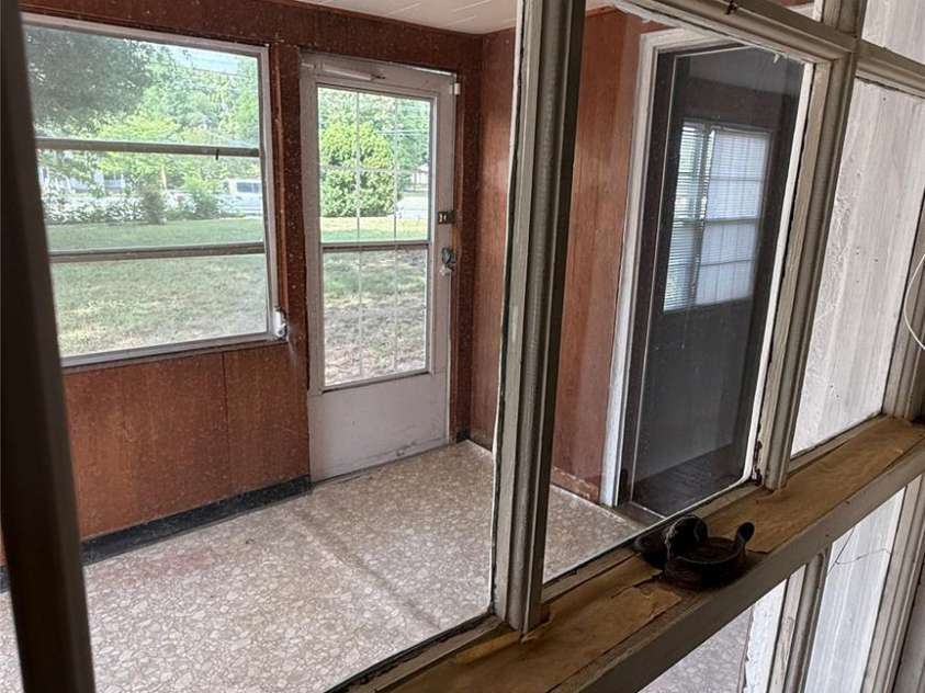 1717 Shelby Road, Kings Mountain, NC 28086.  MLS# CAR4380083, YatesRealty ID 21452. 