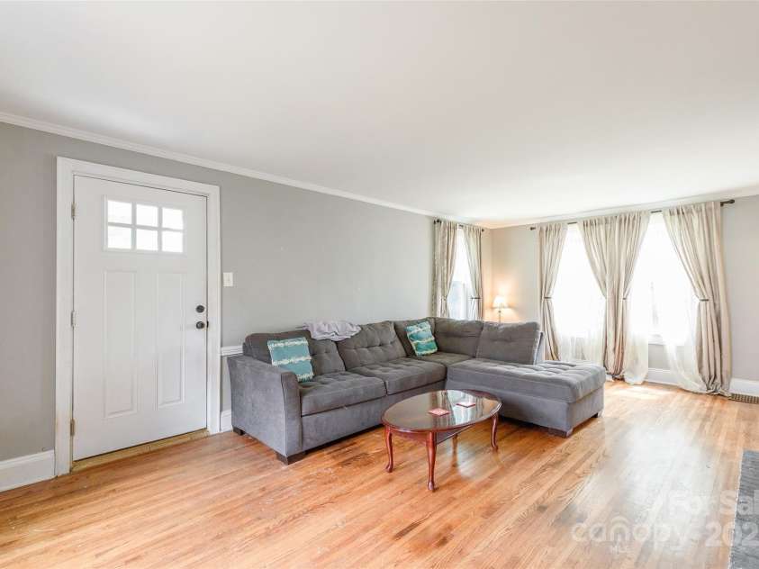 904 Venus Street, Kannapolis, NC 28083.  MLS# CAR4271799, YatesRealty ID 21452. 