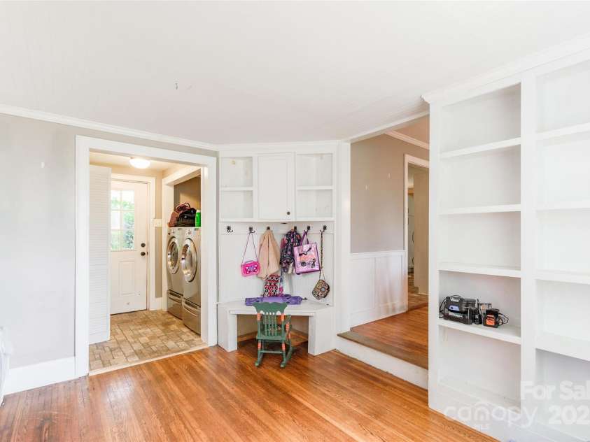 904 Venus Street, Kannapolis, NC 28083.  MLS# CAR4271799, YatesRealty ID 21452. 