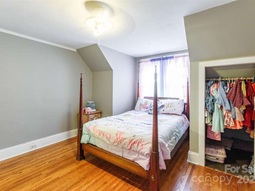 904 Venus Street, Kannapolis, NC 28083.  MLS# CAR4271799, YatesRealty ID 21452. 