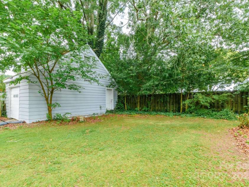 904 Venus Street, Kannapolis, NC 28083.  MLS# CAR4271799, YatesRealty ID 21452. 