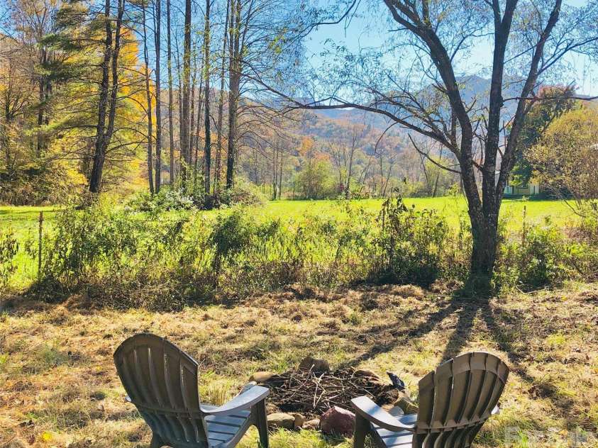 3 Taproot Trail, Barnardsville, NC 28709.  MLS# CAR4361662, YatesRealty ID 21454. 