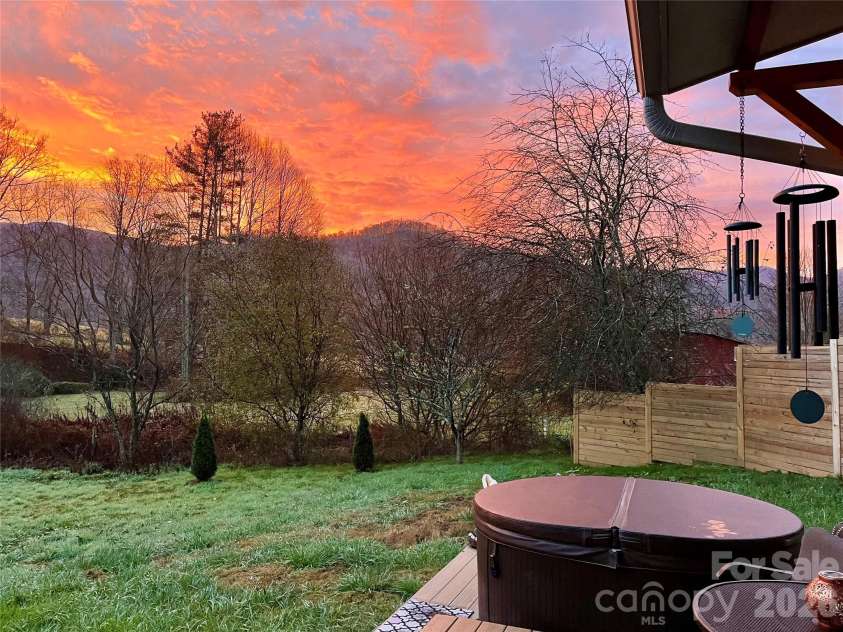3 Taproot Trail, Barnardsville, NC 28709.  MLS# CAR4361662, YatesRealty ID 21454. 