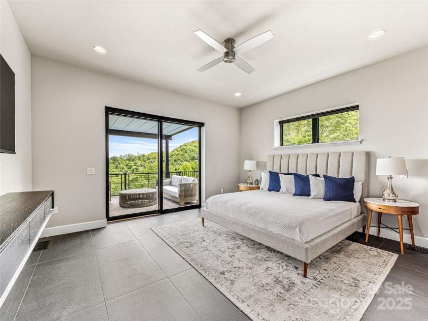 840 Fontana Trace Drive, Almond, NC 28702.  MLS# CAR4264853, YatesRealty ID 21455. 