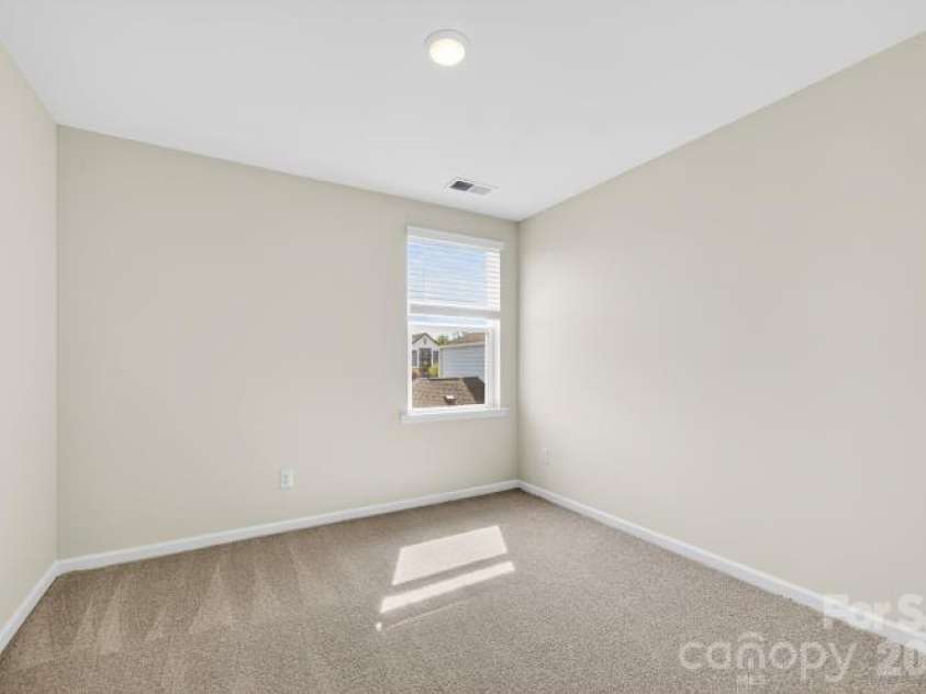 10114 Mamillion Drive, Huntersville, NC 28078.  MLS# CAR4329191, YatesRealty ID 21457. 