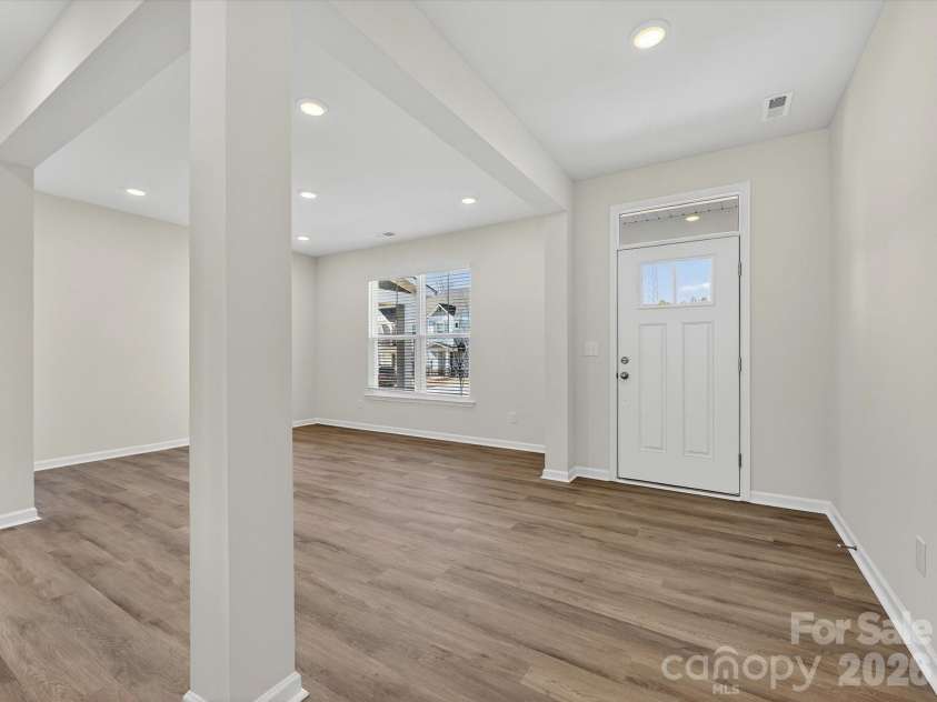 10132 Mamillion Drive, Huntersville, NC 28078.  MLS# CAR4314282, YatesRealty ID 21458. 
