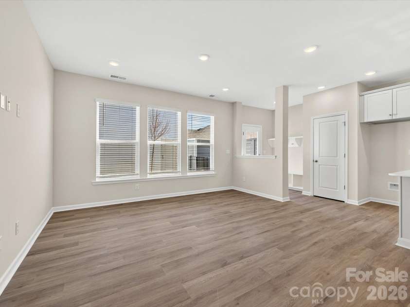 10132 Mamillion Drive, Huntersville, NC 28078.  MLS# CAR4314282, YatesRealty ID 21458. 