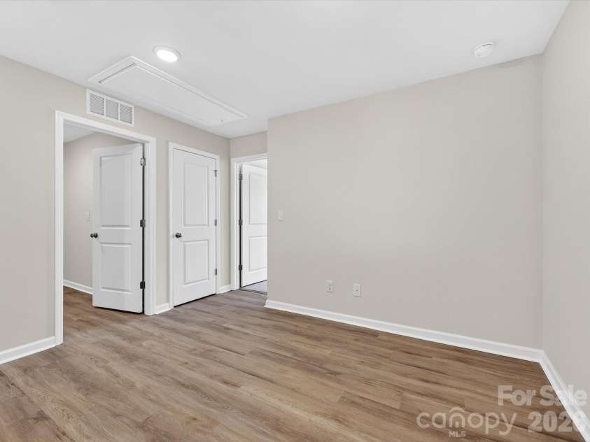 10132 Mamillion Drive, Huntersville, NC 28078.  MLS# CAR4314282, YatesRealty ID 21458. 