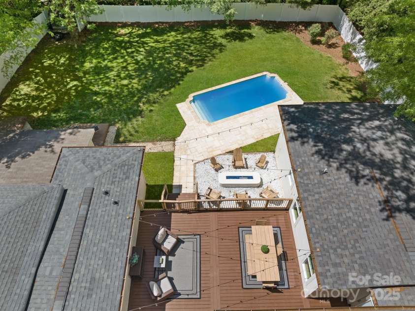 2411 Ainsdale Road, Charlotte, NC 28226.  MLS# CAR4248534, YatesRealty ID 21458. 