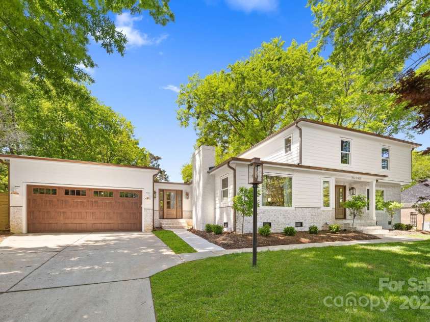 2411 Ainsdale Road, Charlotte, NC 28226.  MLS# CAR4248534, YatesRealty ID 21458. 