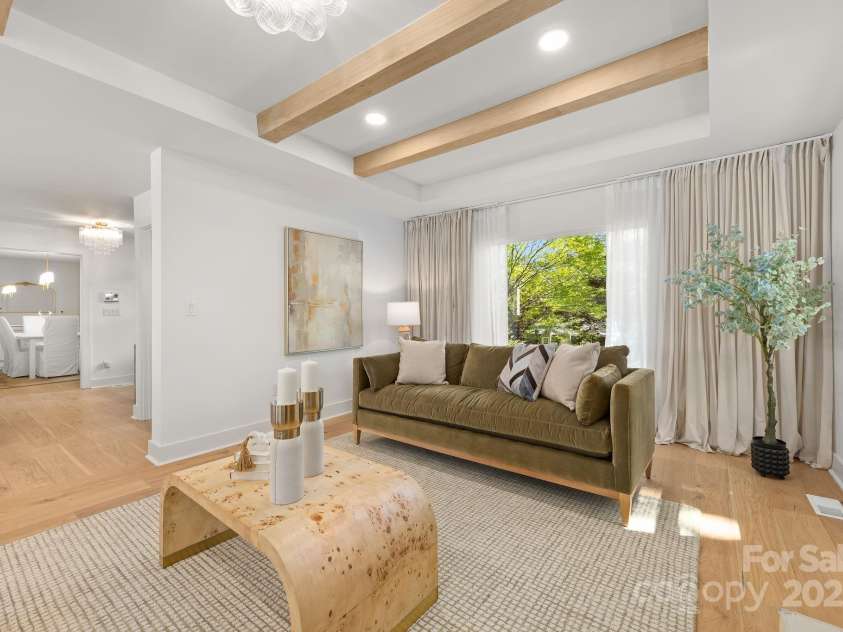 2411 Ainsdale Road, Charlotte, NC 28226.  MLS# CAR4248534, YatesRealty ID 21458. 