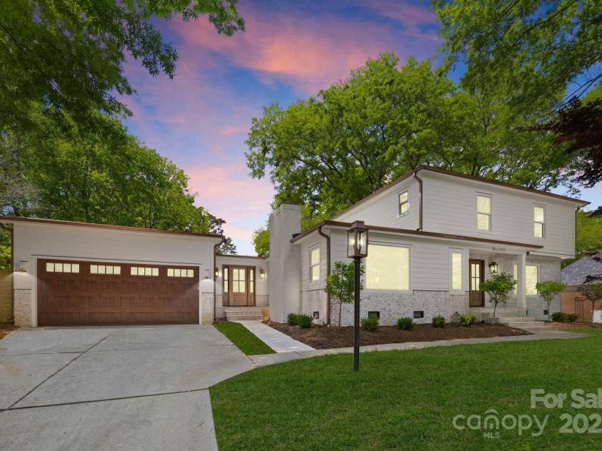 2411 Ainsdale Road, Charlotte, NC 28226.  MLS# CAR4248534, YatesRealty ID 21458. 