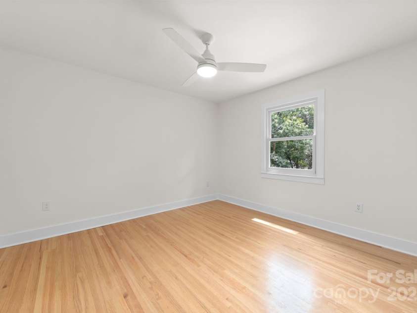 2411 Ainsdale Road, Charlotte, NC 28226.  MLS# CAR4248534, YatesRealty ID 21458. 