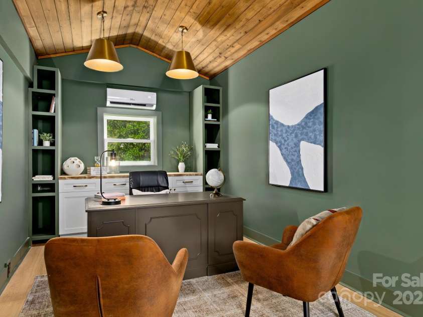 2411 Ainsdale Road, Charlotte, NC 28226.  MLS# CAR4248534, YatesRealty ID 21458. Office