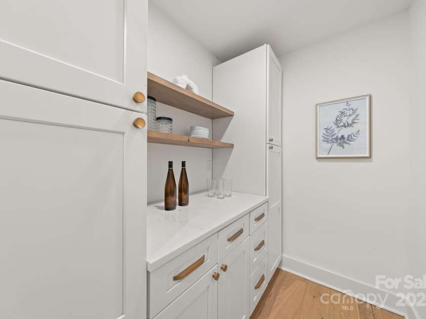 2411 Ainsdale Road, Charlotte, NC 28226.  MLS# CAR4248534, YatesRealty ID 21458. Pantry