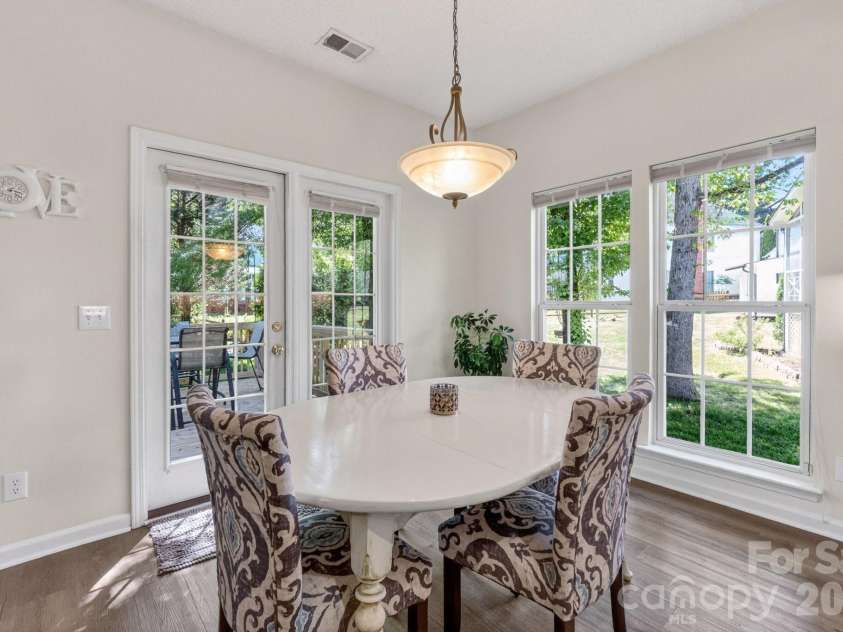 8926 Scottsboro Drive, Huntersville, NC 28078.  MLS# CAR4369784, YatesRealty ID 21459. 
