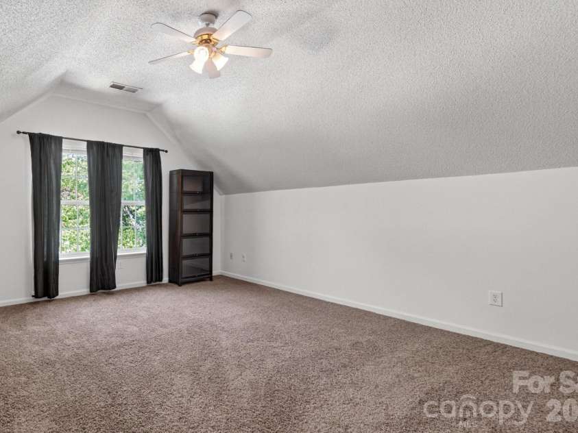 8926 Scottsboro Drive, Huntersville, NC 28078.  MLS# CAR4369784, YatesRealty ID 21459. 