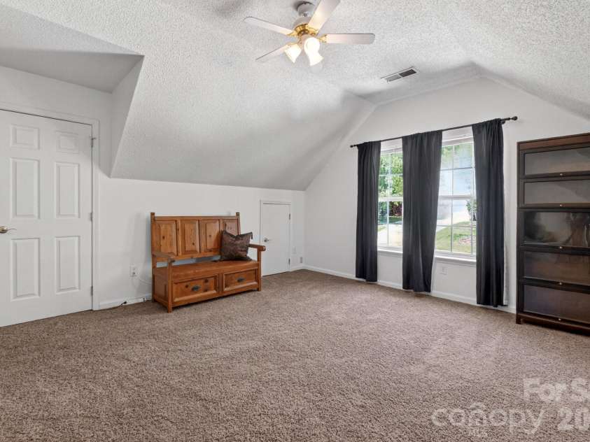 8926 Scottsboro Drive, Huntersville, NC 28078.  MLS# CAR4369784, YatesRealty ID 21459. 